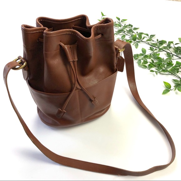 Coach Handbags - Coach Vintage Thompson Drawstring Bucket Bag 4151